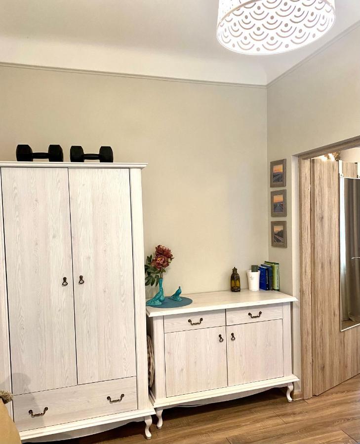 Sauliu Apartamentai ! In The Heart Of Klaipeda Center Ngoại thất bức ảnh